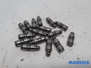 Gebruikte Klepstoter Fiat Talento 1.6 EcoJet BiTurbo 125 Prijs € 36,24 Inclusief btw aangeboden door Maresia Parts