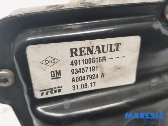 Servopomp van een Renault Trafic (1FL/2FL/3FL/4FL) 1.6 dCi 95 2017