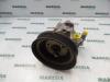 Stuurbekrachtiging Pomp van een Alfa Romeo GTV (916), 1995 / 2005 2.0 16V Twin Spark, Coupe, 2Dr, Benzine, 1.970cc, 110kW (150pk), FWD, AR16201, 1995-03 / 2002-05, 916C2 1997