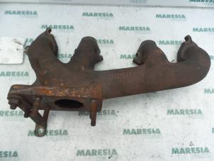 Gebruikte Uitlaatspruitstuk Alfa Romeo 146 (930B) 1.9 TD Prijs € 50,00 Margeregeling aangeboden door Maresia Parts