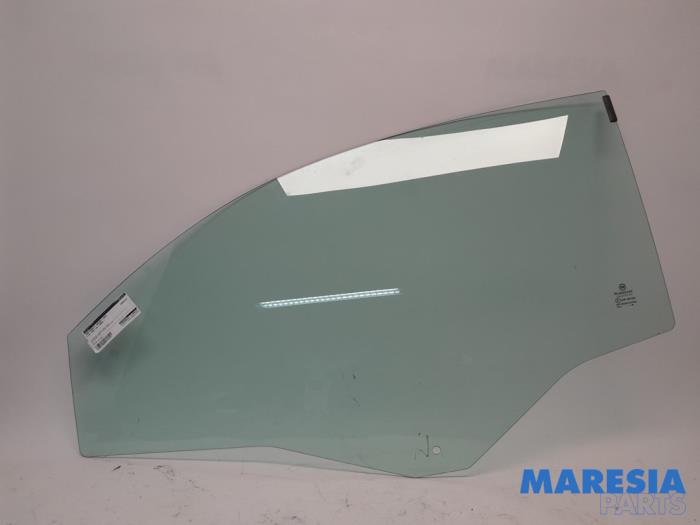 FIAT 500 2 generation (2008-2024) Left Side Sliding Door Glass 52108393 24822846