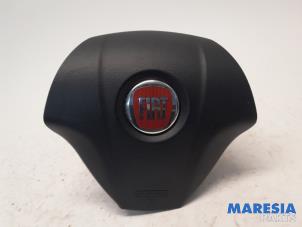 Gebruikte Airbag links (Stuur) Fiat Punto III (199) 1.3 JTD Multijet 85 16V Prijs € 35,00 Margeregeling aangeboden door Maresia Parts