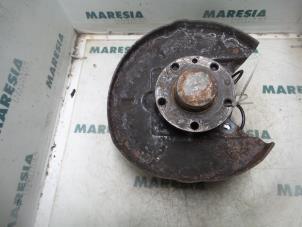 Gebruikte Asschenkel rechts-achter Alfa Romeo 156 (932) 1.9 JTD Prijs € 50,00 Margeregeling aangeboden door Maresia Parts