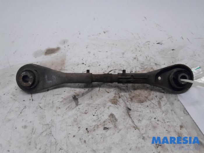 Gebruikte Reactiestang links-achter Citroen C5 III Tourer (RW) 2.0 16V Prijs € 35,00 Margeregeling aangeboden door Maresia Parts