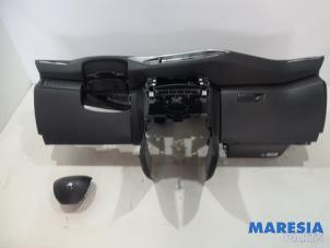 Gebruikte Airbag set + dashboard Peugeot 308 SW (L4/L9/LC/LJ/LR) 1.6 HDi 92 16V Prijs € 900,00 Margeregeling aangeboden door Maresia Parts