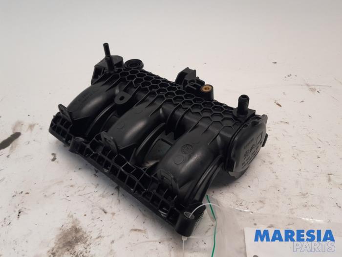 Gebruikte Inlaatspruitstuk Citroen C3 (SX/SW) 1.2 12V e-THP PureTech 110 Prijs € 34,95 Margeregeling aangeboden door Maresia Parts
