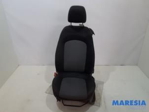 Gebruikte Voorstoel links Fiat Punto Evo (199) 1.3 JTD Multijet 85 16V Euro 5 Prijs € 100,00 Margeregeling aangeboden door Maresia Parts