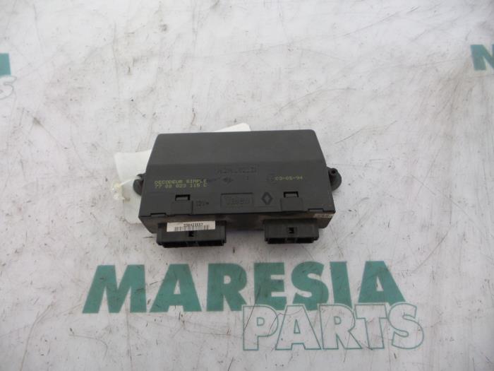 Gebruikte Computer Diversen Renault Laguna I (B56) 2.0 Prijs € 25,00 Margeregeling aangeboden door Maresia Parts
