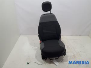 Gebruikte Voorstoel links Fiat Panda (312) 1.0 Hybrid Prijs € 262,50 Margeregeling aangeboden door Maresia Parts