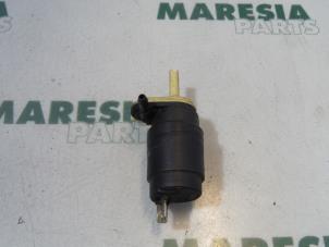 Gebruikte Ruitensproeierpomp voor Fiat Coupé 2.0 16V Turbo,Turbo Plus Prijs € 15,00 Margeregeling aangeboden door Maresia Parts