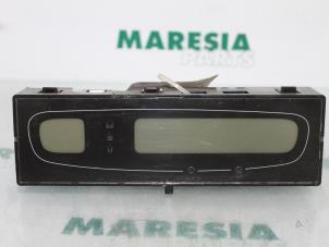 Gebruikte Display Interieur Renault Laguna II (BG) 2.0 16V IDE Prijs € 15,00 Margeregeling aangeboden door Maresia Parts