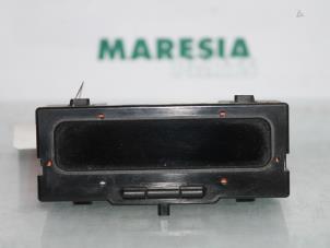 Gebruikte Display Interieur Renault Laguna I (B56) 1.9 dTi Prijs € 15,00 Margeregeling aangeboden door Maresia Parts