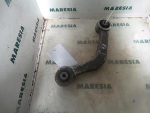 Gebruikte Draagarm rechts-achter Lancia Thesis (841) 2.4 20V Prijs € 25,00 Margeregeling aangeboden door Maresia Parts