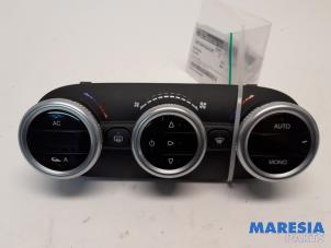 Gebruikte Kachel Bedieningspaneel Alfa Romeo Giulietta (940) 1.4 TB 16V Prijs € 99,99 Margeregeling aangeboden door Maresia Parts