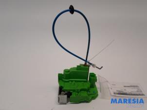 Gebruikte Deurslot Mechaniek 4Deurs links-achter Alfa Romeo Giulietta (940) 1.4 TB 16V Prijs € 30,00 Margeregeling aangeboden door Maresia Parts