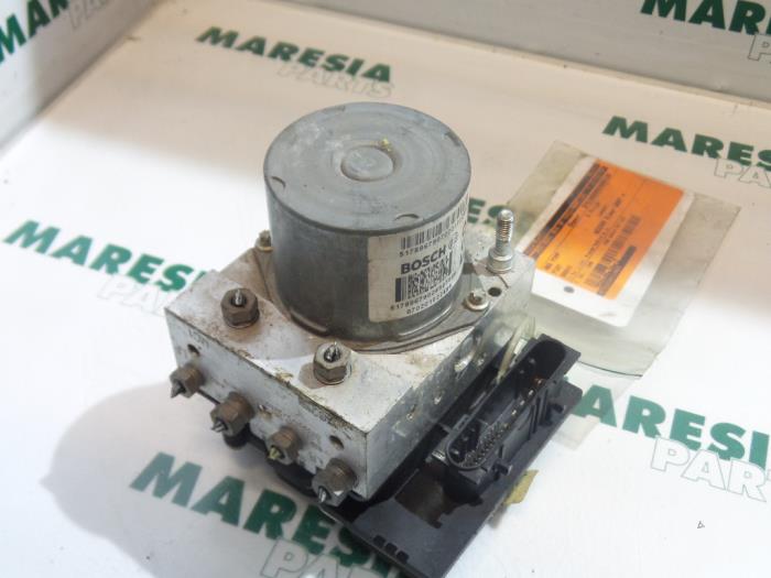 Gebruikte ABS Pomp Fiat Bravo (198A) 1.9 JTD 16V Multijet 150 Prijs € 200,00 Margeregeling aangeboden door Maresia Parts