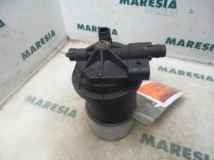 Gebruikte Brandstoffilterhuis Renault Megane Coupé (DA) 1.9 dTi Prijs € 50,00 Margeregeling aangeboden door Maresia Parts