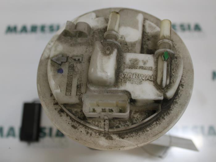 Gebruikte Tank element Pomp Peugeot 206 (2A/C/H/J/S) 1.6 XS,XT Prijs € 35,00 Margeregeling aangeboden door Maresia Parts