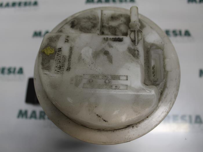 Gebruikte Tank element Pomp Peugeot 206 (2A/C/H/J/S) 1.1 XN,XR Prijs € 20,00 Margeregeling aangeboden door Maresia Parts