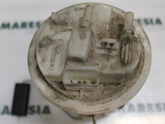 Gebruikte Tank element Pomp Peugeot 206 (2A/C/H/J/S) 1.4 XR,XS,XT,Gentry Prijs € 35,00 Margeregeling aangeboden door Maresia Parts
