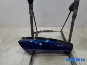 Gebruikte Stijl rechts-achter Peugeot 307 CC (3B) 2.0 16V Prijs € 50,00 Margeregeling aangeboden door Maresia Parts