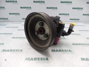 Gebruikte Servopomp Fiat Doblo (223A/119) 1.9 JTD Prijs € 85,00 Margeregeling aangeboden door Maresia Parts