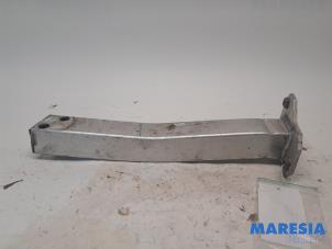Gebruikte Subframe Alfa Romeo Giulietta (940) 1.75 TBI 16V QV Prijs € 35,00 Margeregeling aangeboden door Maresia Parts