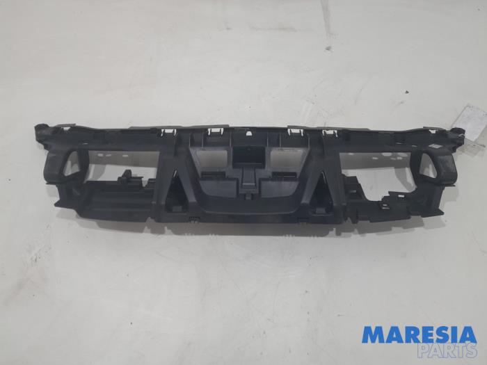 PEUGEOT 5008 1 generation (2009-2016) Other Body Parts 7422E7 24591904