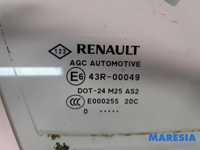 RENAULT Scenic 3 generation (2009-2015) Galinė dešinė fortkutė (mažasis stiklas) 43R00049 24592221