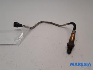 Gebruikte Lambda Sonde Renault Grand Scénic III (JZ) 2.0 16V CVT Prijs € 40,00 Margeregeling aangeboden door Maresia Parts
