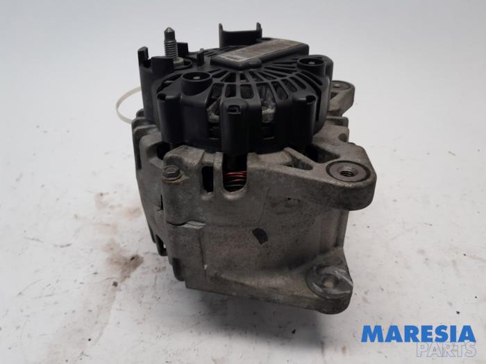 Gebruikte Dynamo Renault Megane III Coupe (DZ) 2.0 16V TCe 180 Prijs € 75,00 Margeregeling aangeboden door Maresia Parts