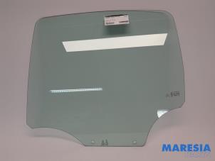 Gebruikte Deurruit 4Deurs links-achter Citroen C3 (SC) 1.2 VTi 82 12V Prijs € 25,00 Margeregeling aangeboden door Maresia Parts