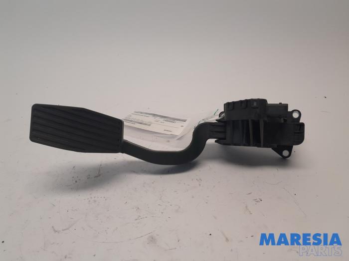 Gebruikte Gaspedaalpositie Sensor Fiat Punto Evo (199) 1.3 JTD Multijet 85 16V Euro 5 Prijs € 15,00 Margeregeling aangeboden door Maresia Parts
