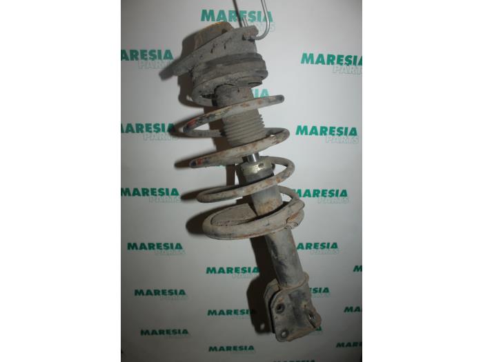 ALFA ROMEO 146 930 (1994-2001) Front Right Shock Absorber 60620559 19445522
