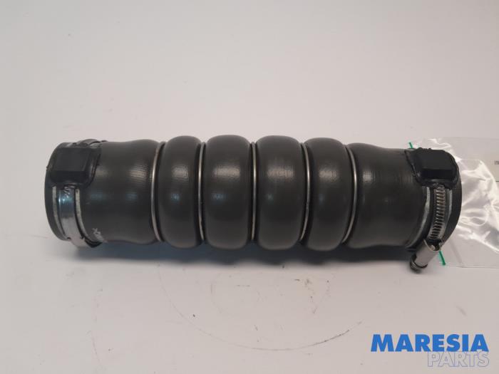Gebruikte Intercooler Slang Peugeot 508 SW (8E/8U) 1.6 THP 16V Prijs € 20,00 Margeregeling aangeboden door Maresia Parts