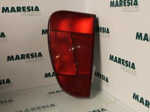 Gebruikte Achterlicht rechts Fiat Ulysse (220) 1.9 Tds Prijs € 25,00 Margeregeling aangeboden door Maresia Parts