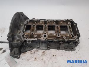 Gebruikte Carterpan Peugeot 308 (4A/C) 1.6 16V THP 150 Prijs € 75,00 Margeregeling aangeboden door Maresia Parts