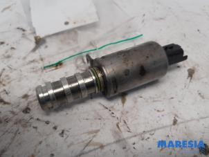 Gebruikte Nokkenas Sensor Peugeot 308 (L3/L8/LB/LH/LP) 1.2 12V e-THP PureTech 110 Prijs € 29,99 Margeregeling aangeboden door Maresia Parts