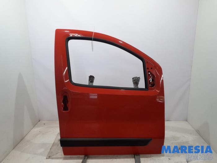 FIAT Fiorino 3 generation (2008-2023) Dešinės pusės šoninės durys 1636123880 25182309