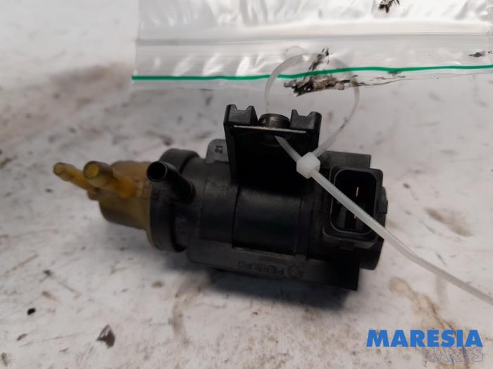 Gebruikte Overdrukklep Turbo Nissan NV 300 1.6 dCi 125 Prijs € 22,99 Inclusief btw aangeboden door Maresia Parts