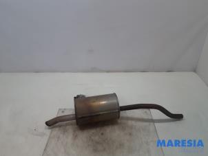 Gebruikte Uitlaat Einddemper Renault Clio IV Estate/Grandtour (7R) 0.9 Energy TCE 90 12V Prijs € 40,00 Margeregeling aangeboden door Maresia Parts
