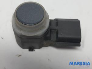 Gebruikte PDC Sensor Renault Zoé (AG) R90 Prijs € 20,00 Margeregeling aangeboden door Maresia Parts