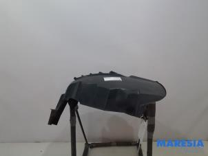 Gebruikte Slijkweerder Peugeot Boxer (U9) 2.0 BlueHDi 130 Prijs € 30,19 Inclusief btw aangeboden door Maresia Parts