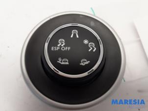 Gebruikte ESP Schakelaar Citroen Berlingo Cinqspace, Multispace 1.6 VTi 120 16V Prijs € 25,00 Margeregeling aangeboden door Maresia Parts