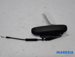 Gebruikte Portiergreep 4Deurs links-achter Fiat Panda/Pandina (312) 1.0 Hybrid Prijs € 20,00 Margeregeling aangeboden door Maresia Parts