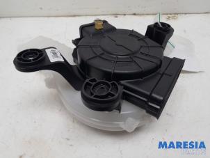 Gebruikte Blower Citroen Grand C4 Spacetourer (3A) 1.2 12V PureTech 130 Prijs € 35,00 Margeregeling aangeboden door Maresia Parts