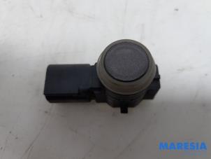 Gebruikte Parkeersensor Peugeot 308 SW (L4/L9/LC/LJ/LR) 1.2 12V e-THP PureTech 110 Prijs € 19,00 Margeregeling aangeboden door Maresia Parts
