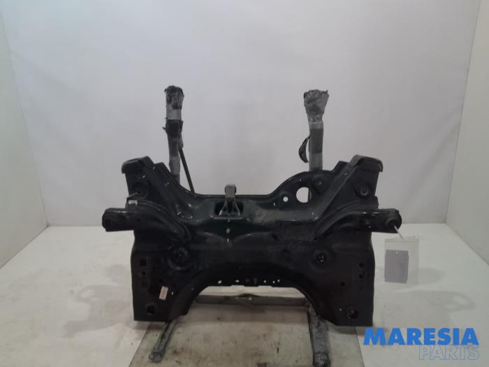 Gebruikte Subframe Opel Vivaro 1.5 CDTI 102 Prijs € 181,44 Inclusief btw aangeboden door Maresia Parts