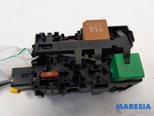 Gebruikte Zekeringkast Opel Vivaro 1.5 CDTI 102 Prijs € 48,34 Inclusief btw aangeboden door Maresia Parts