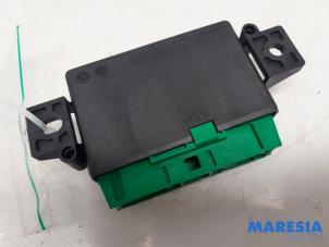 Gebruikte Module PDC Opel Vivaro 1.5 CDTI 102 Prijs € 42,34 Inclusief btw aangeboden door Maresia Parts